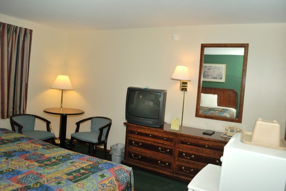 Royal Inn Hudson I-94 מראה חיצוני תמונה