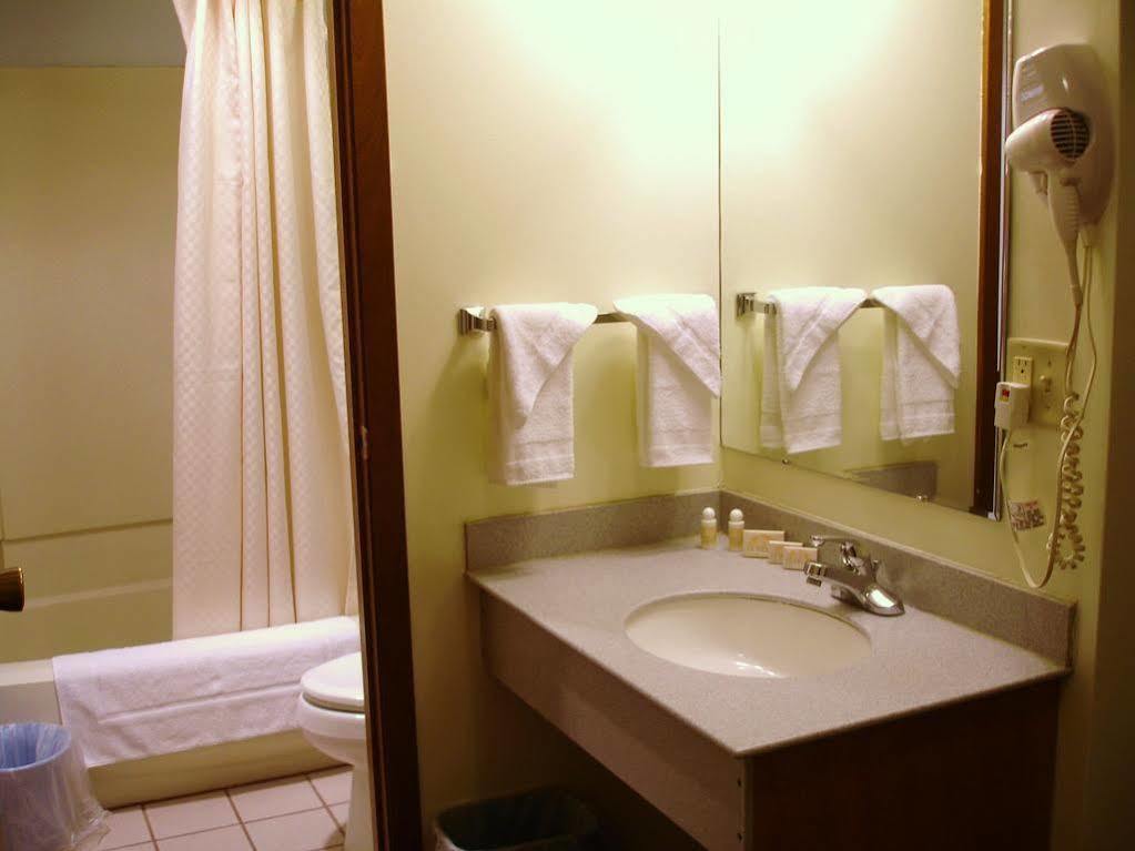 Royal Inn Hudson I-94 מראה חיצוני תמונה